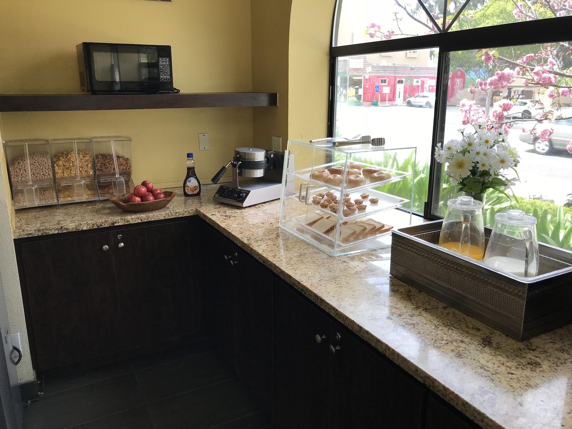 Rodeway Inn Milpitas Near Great Mall المظهر الخارجي الصورة